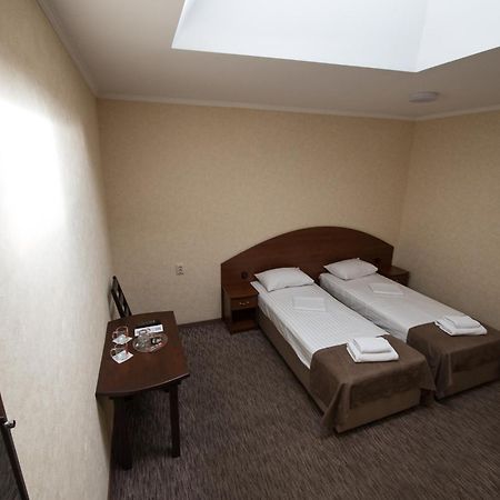 Hotel LaMa 2 Kiev Buitenkant foto